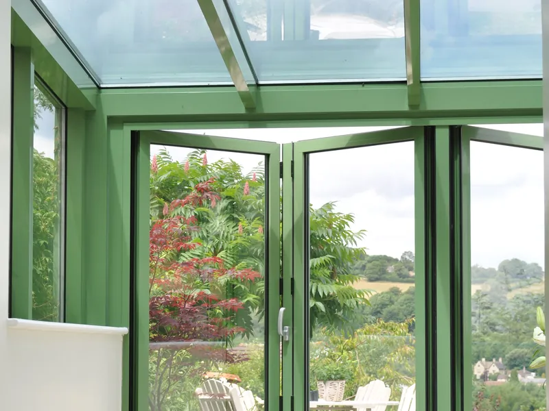 Bifold Plumstead